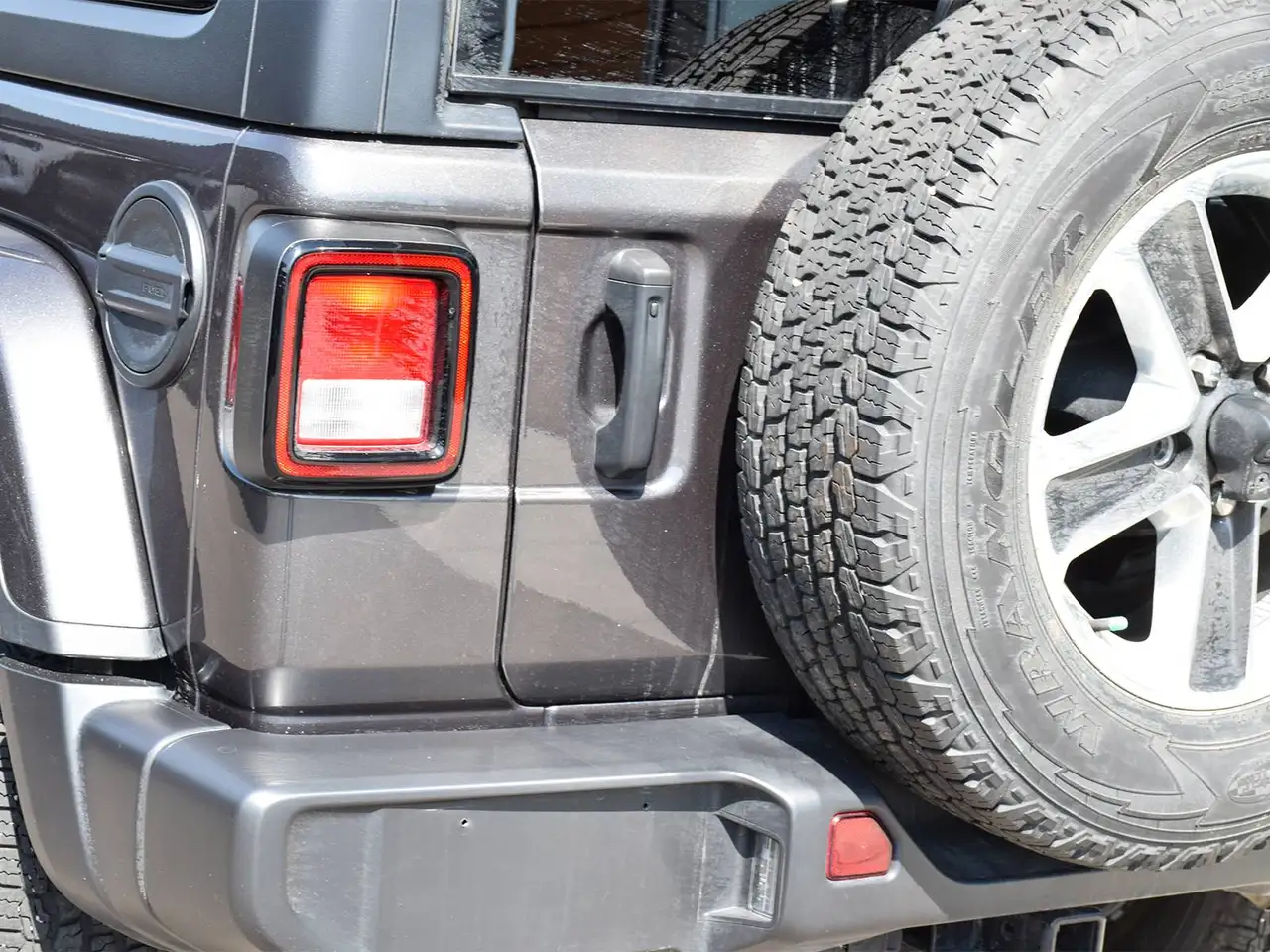 Jeep Wrangler - Image 9