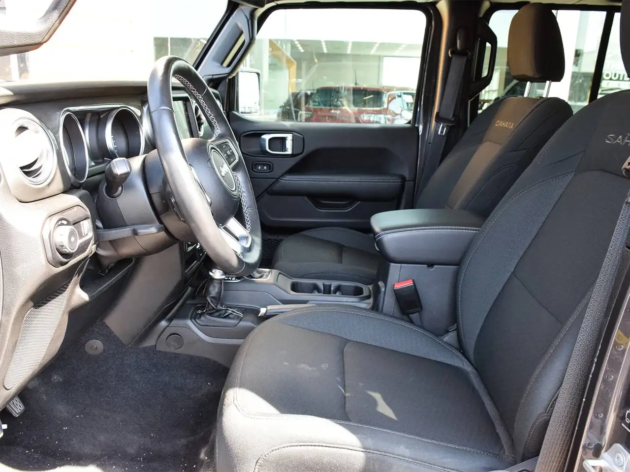 Jeep Wrangler - Image 13
