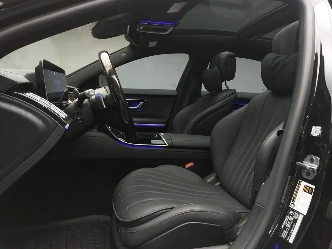 Mercedes-Benz S-Class - Image 13