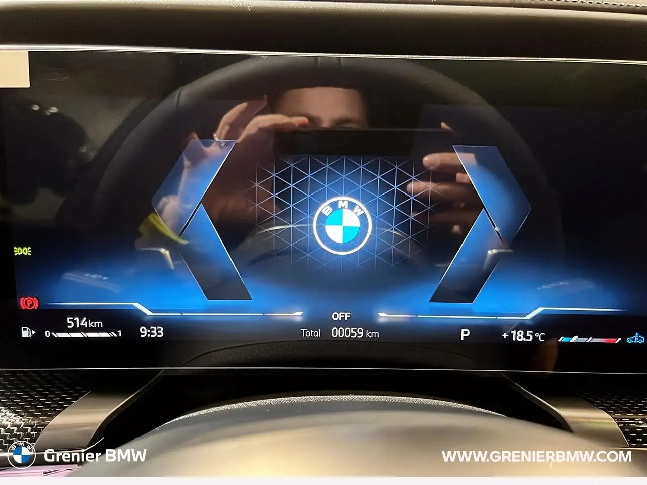 BMW 7 Series - Image 11