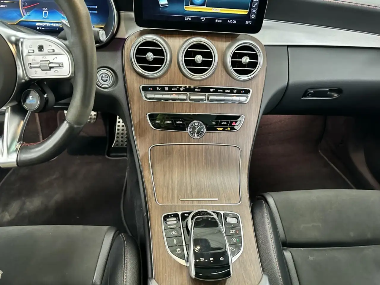 Mercedes-Benz C-Class - Image 28