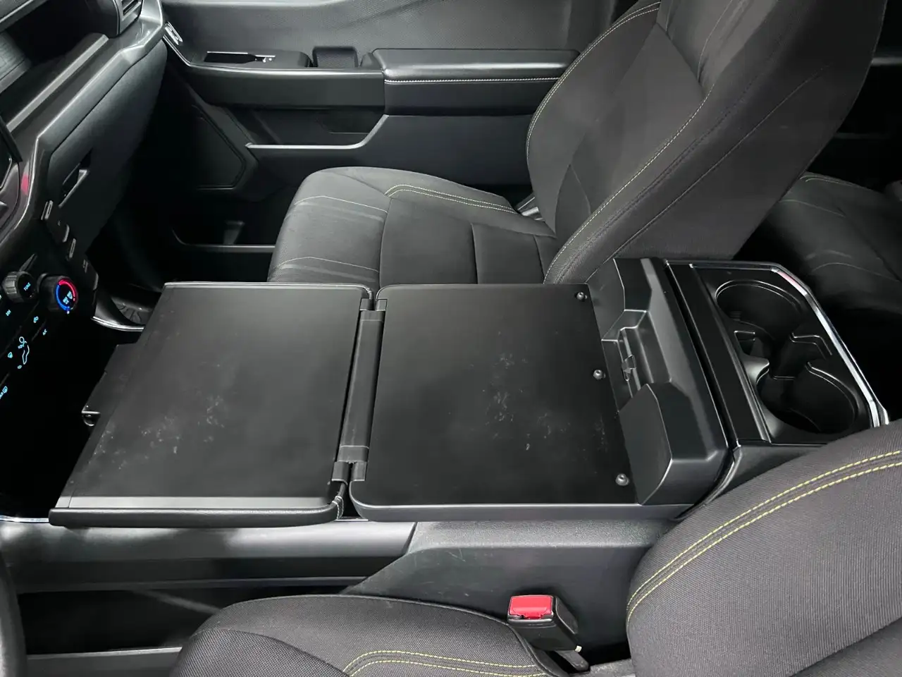 Ford F-150 - Image 9