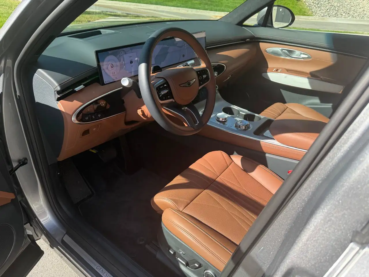 Genesis GV70 - Image 9