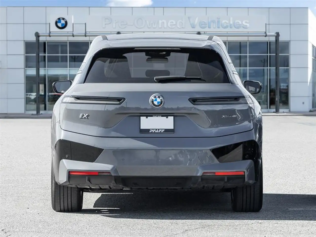 BMW iX - Image 7