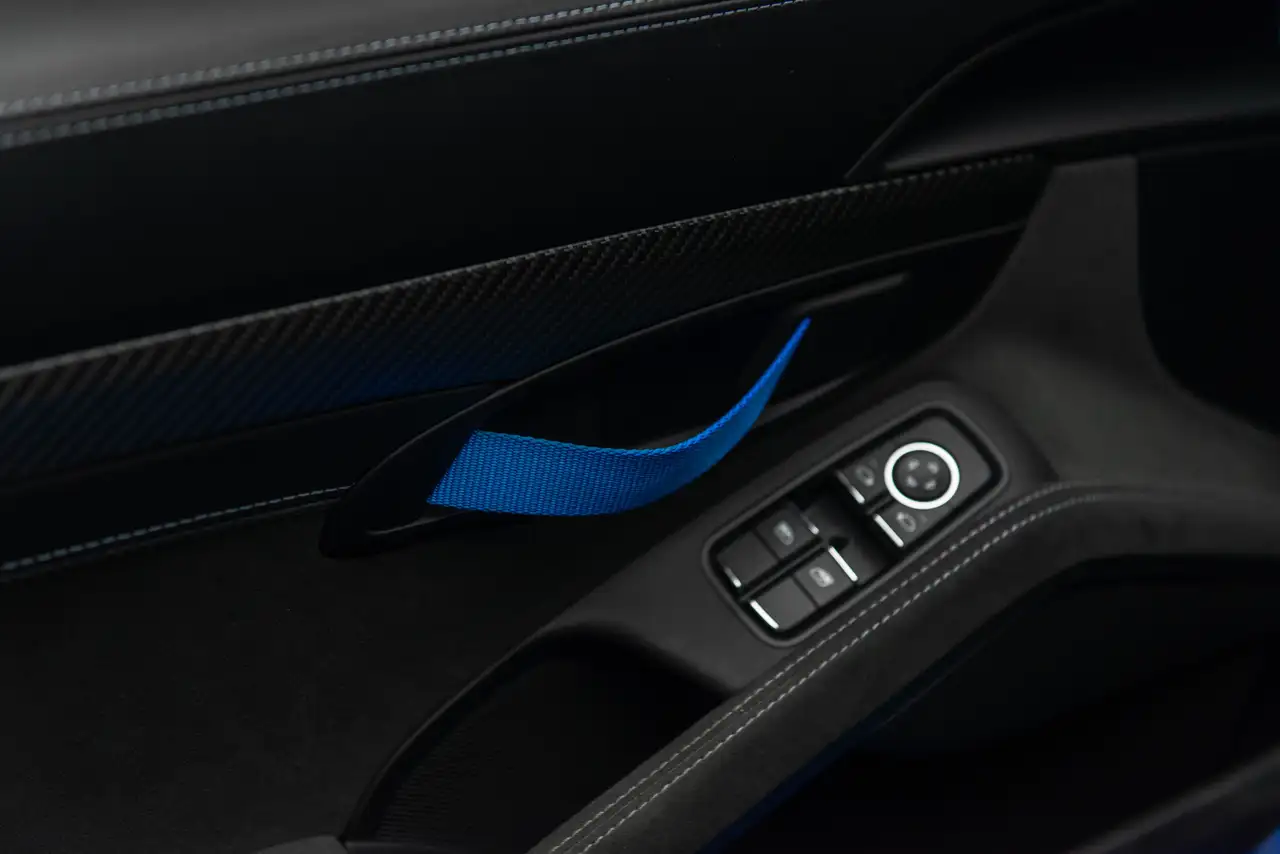 Porsche 718 Cayman - Image 18