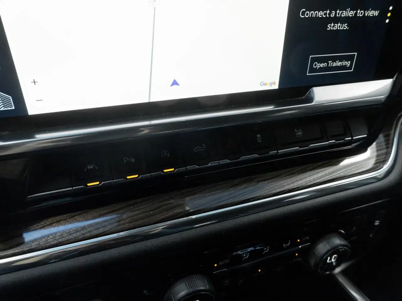 Chevrolet Silverado 1500 - Image 22