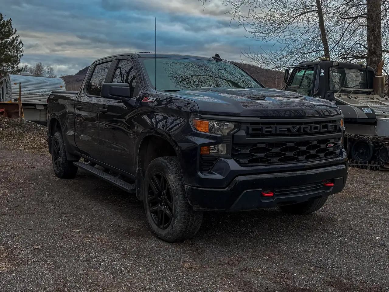 Chevrolet Silverado 1500 - Image 3