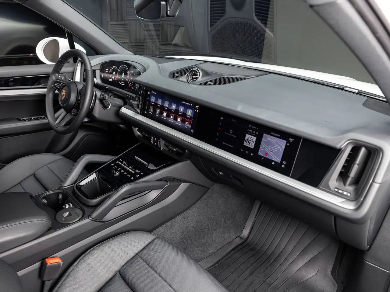 Porsche Cayenne - Image 22