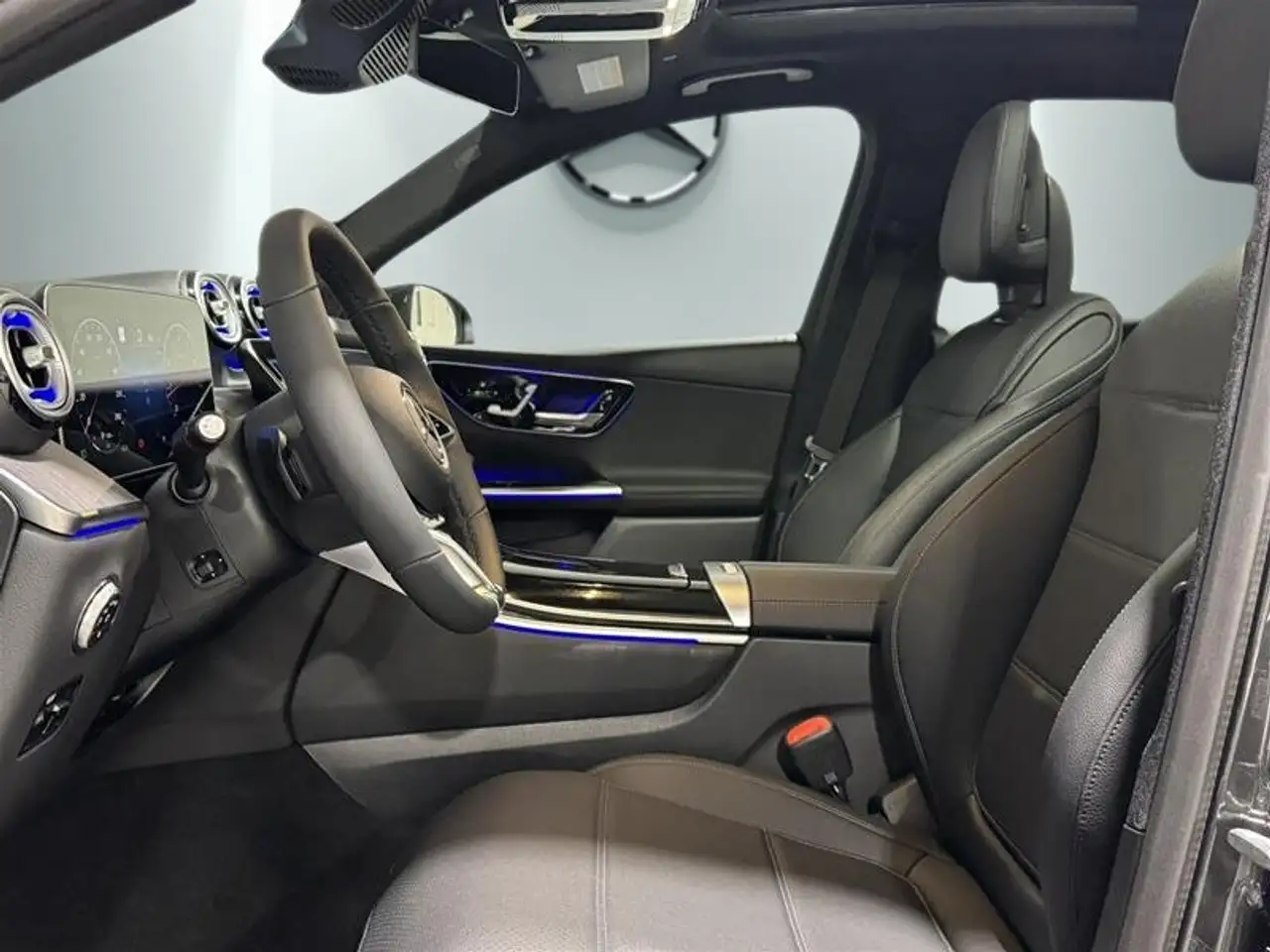 Mercedes-Benz GLC - Image 13