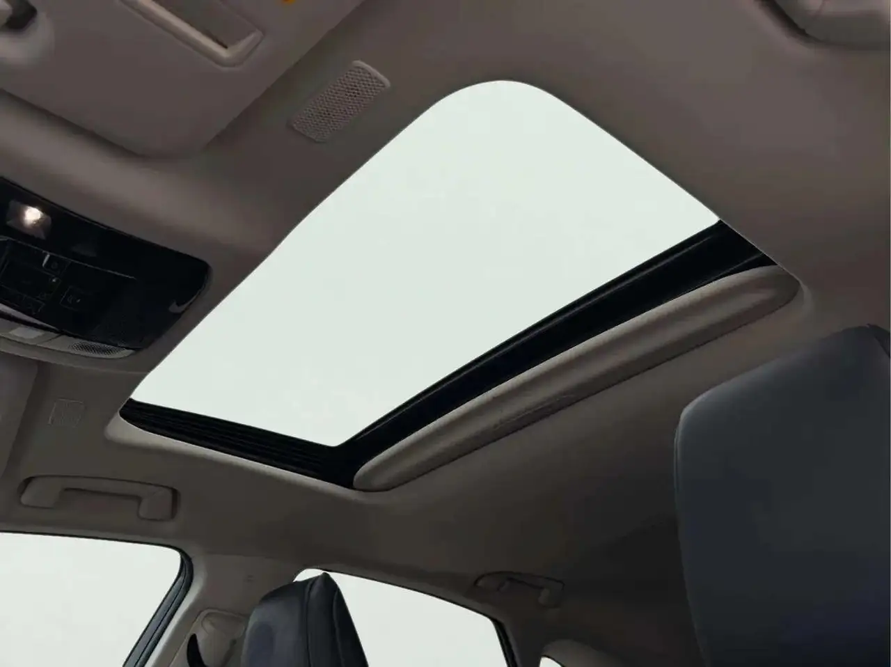 Lexus NX - Image 12