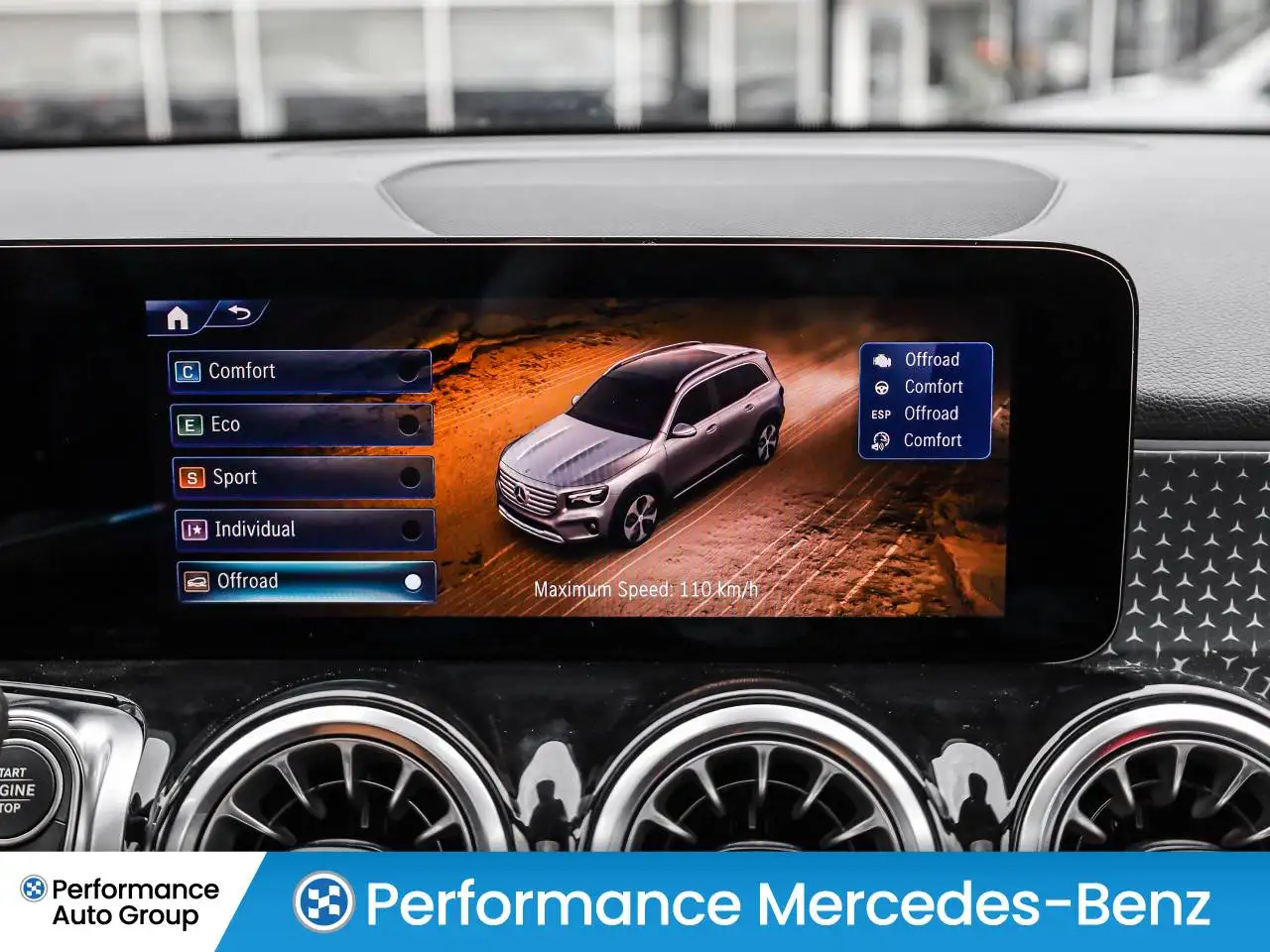 Mercedes-Benz GLB - Image 25