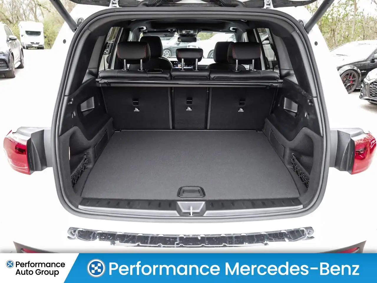 Mercedes-Benz GLB - Image 7