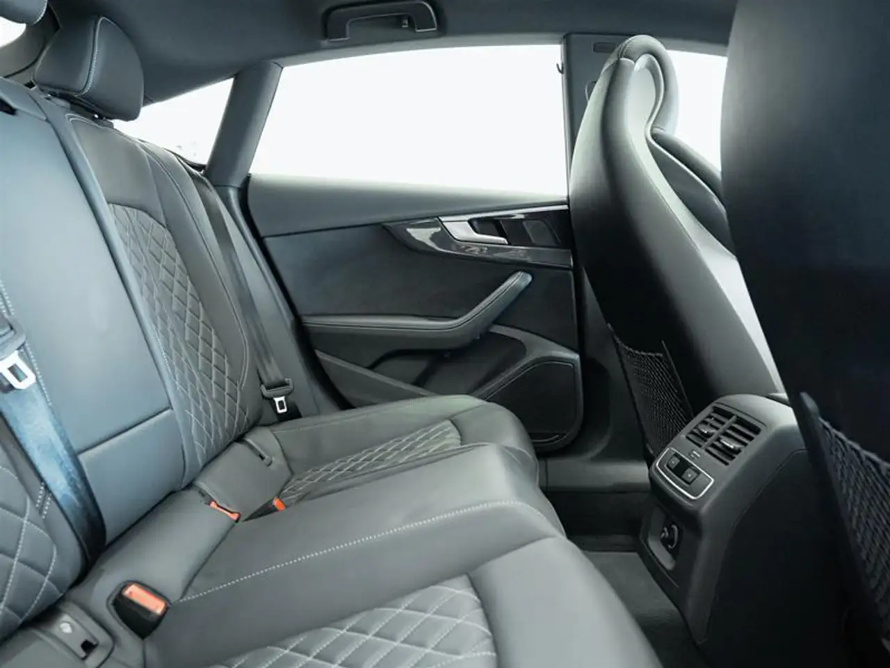Audi S5 - Image 23