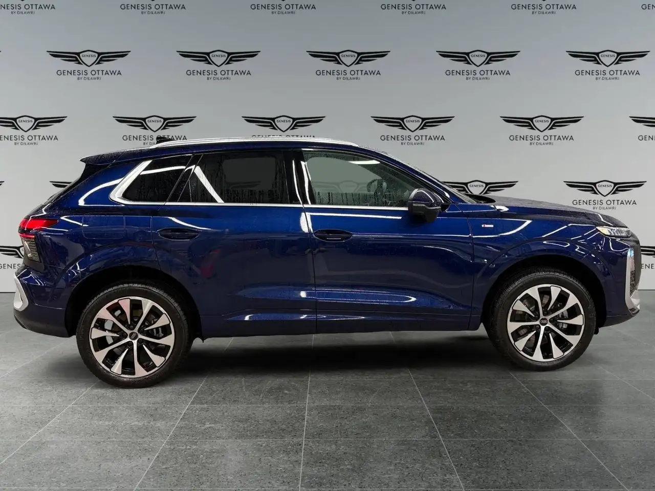 Audi Q3 - Image 6