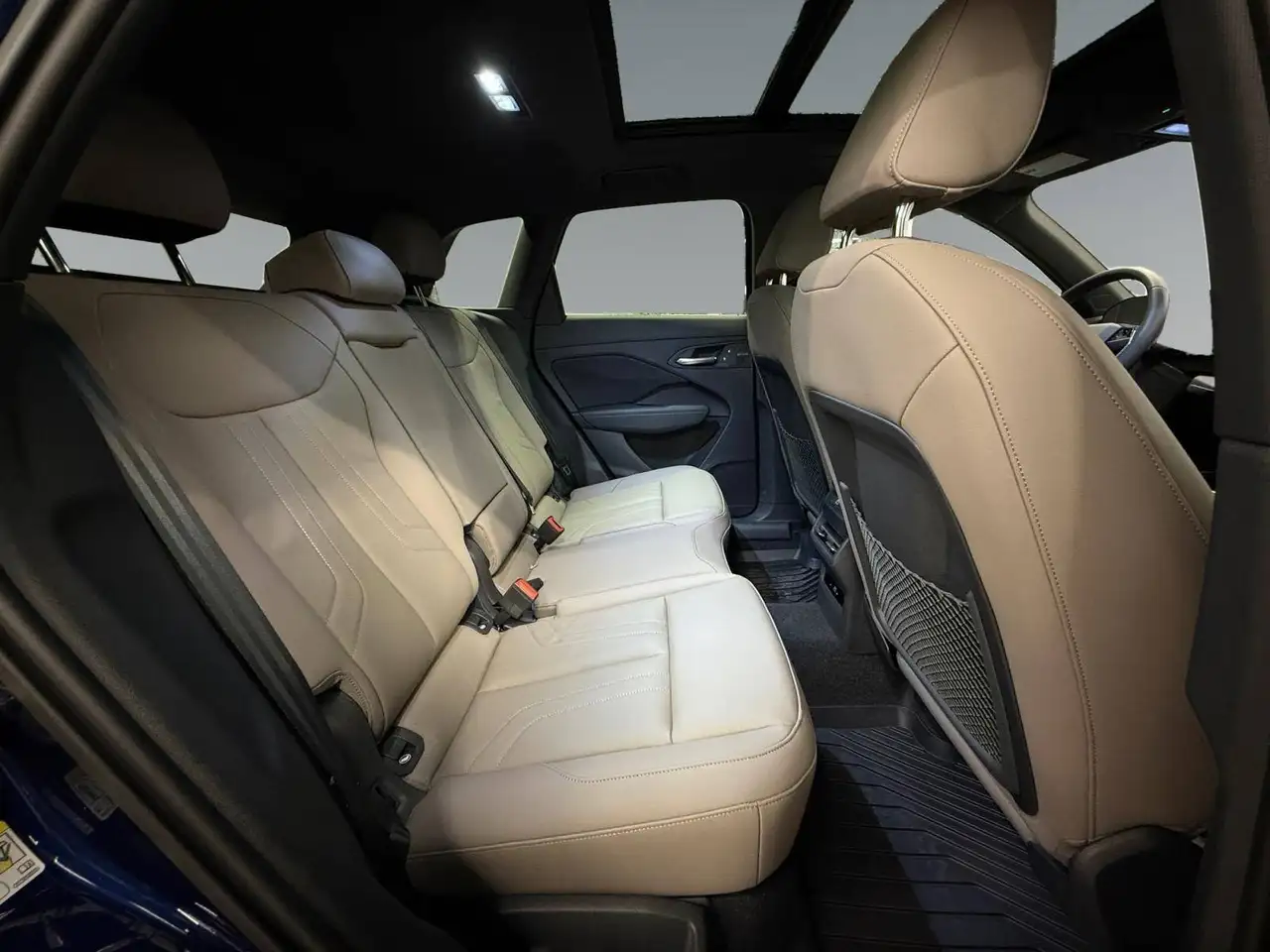 Audi Q3 - Image 17
