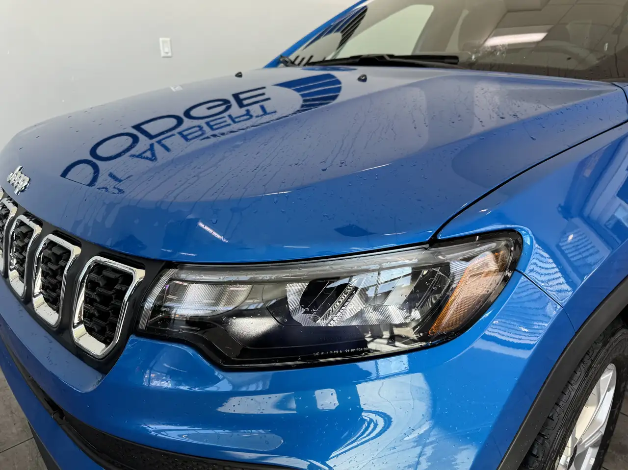 Jeep Compass - Image 8