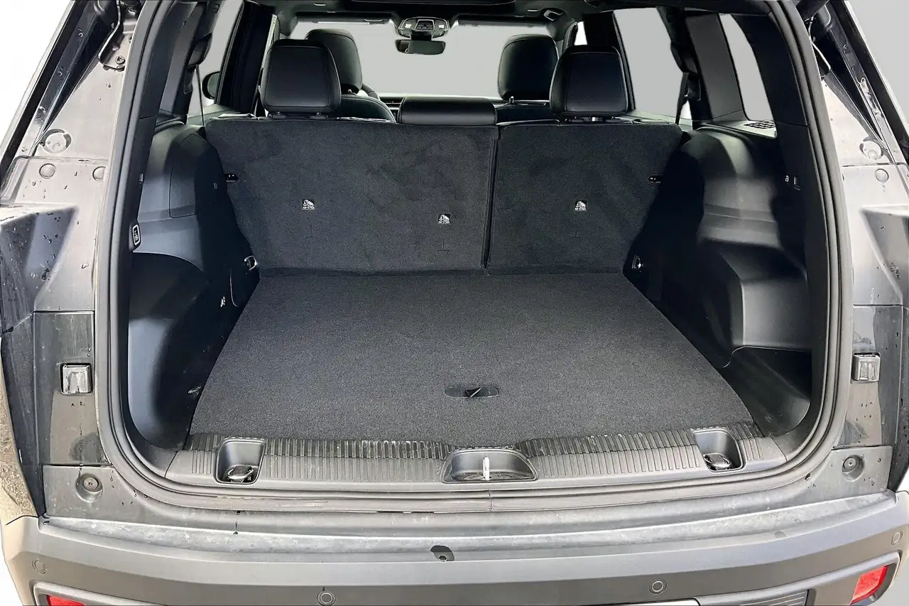 Jeep Cherokee - Image 25