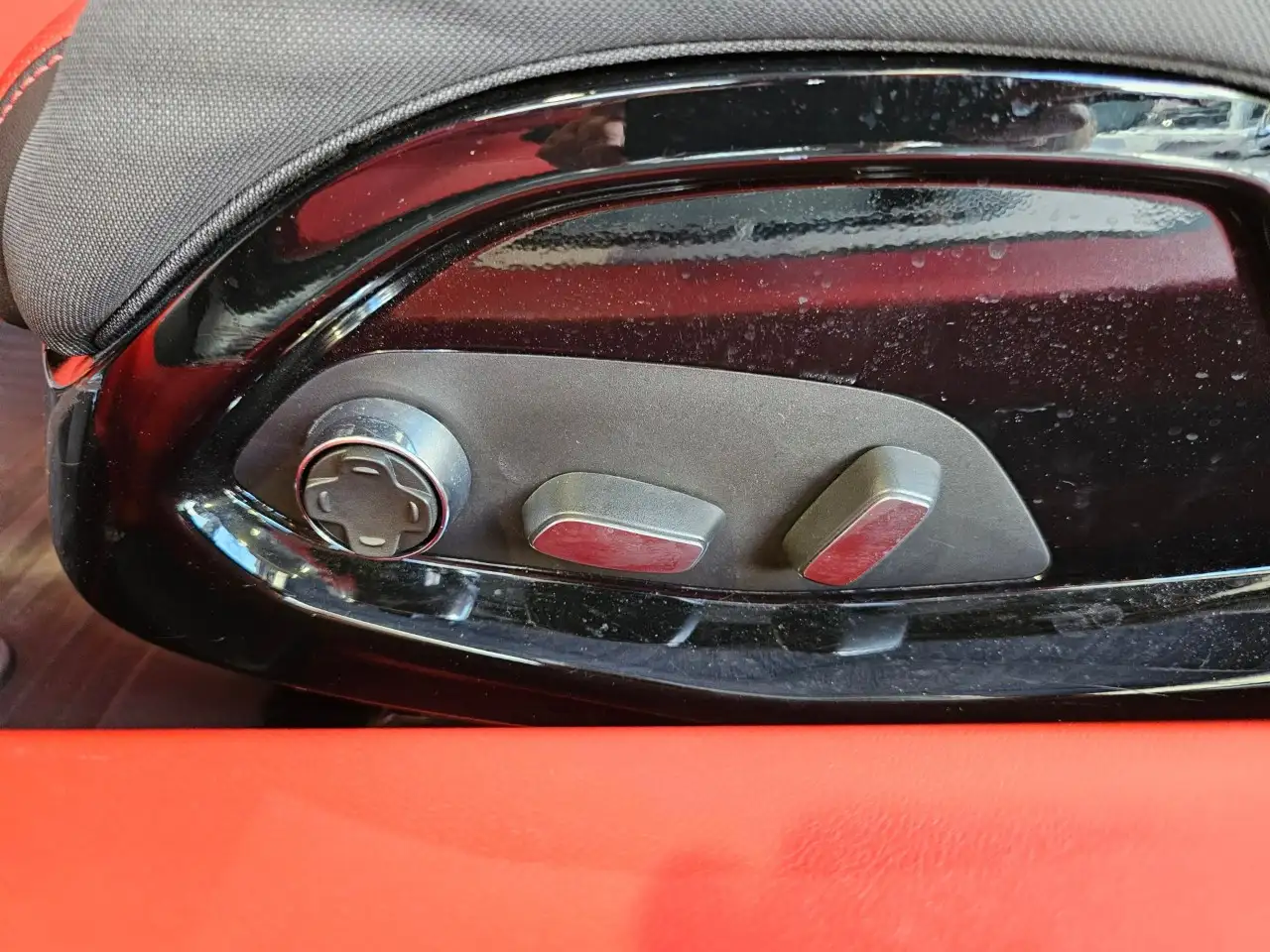 Chevrolet Corvette - Image 24