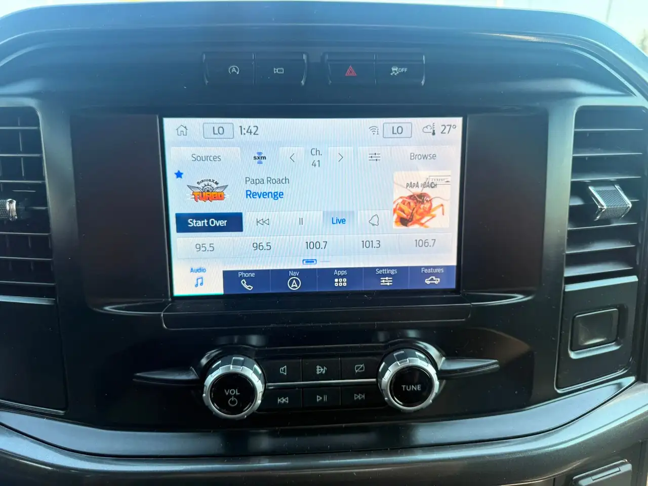 Ford F-150 - Image 21