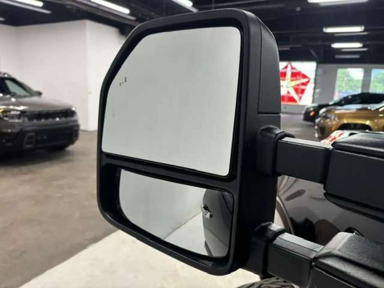 Ford F-150 - Image 12
