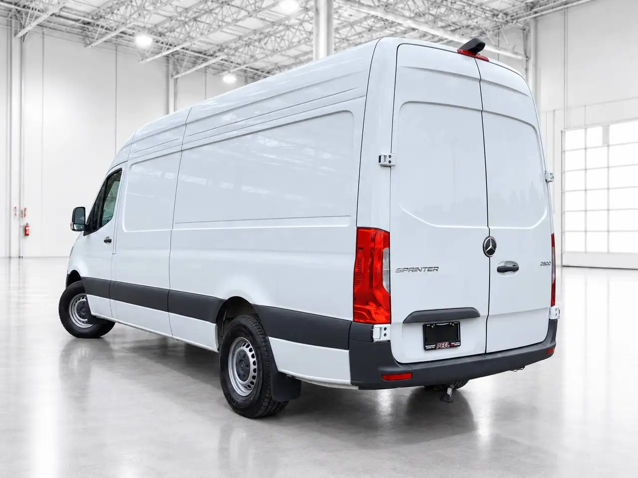 Mercedes-Benz Sprinter - Image 4