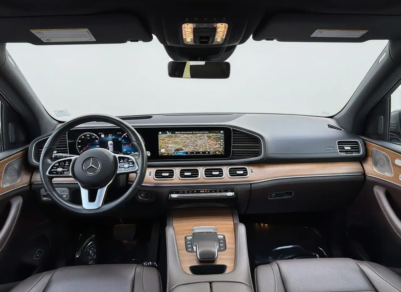 Mercedes-Benz GLE - Image 25
