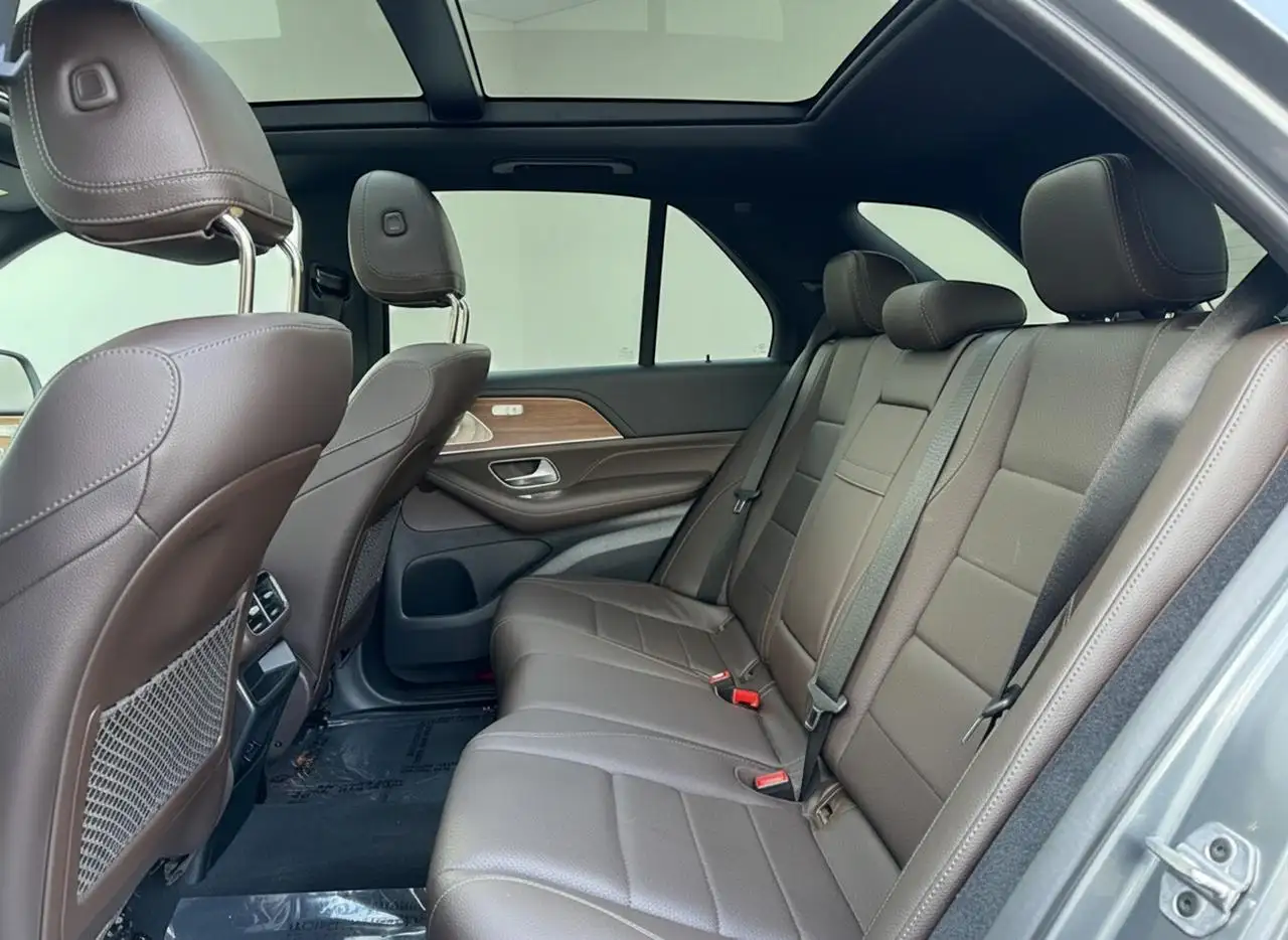 Mercedes-Benz GLE - Image 23