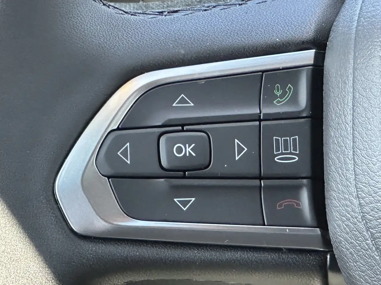 Jeep Compass - Image 12