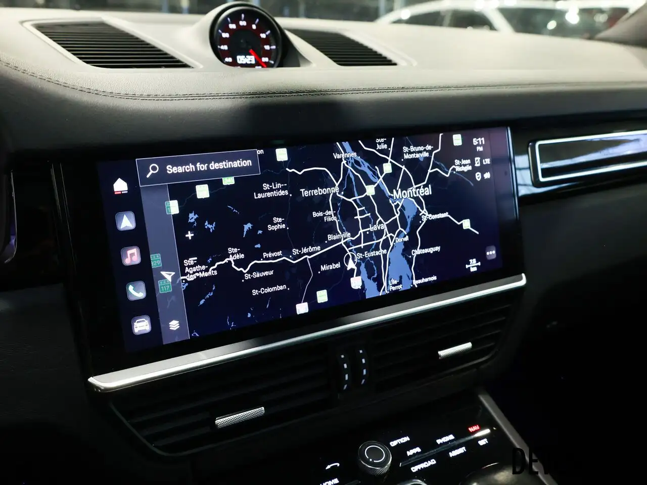 Porsche Cayenne - Image 17