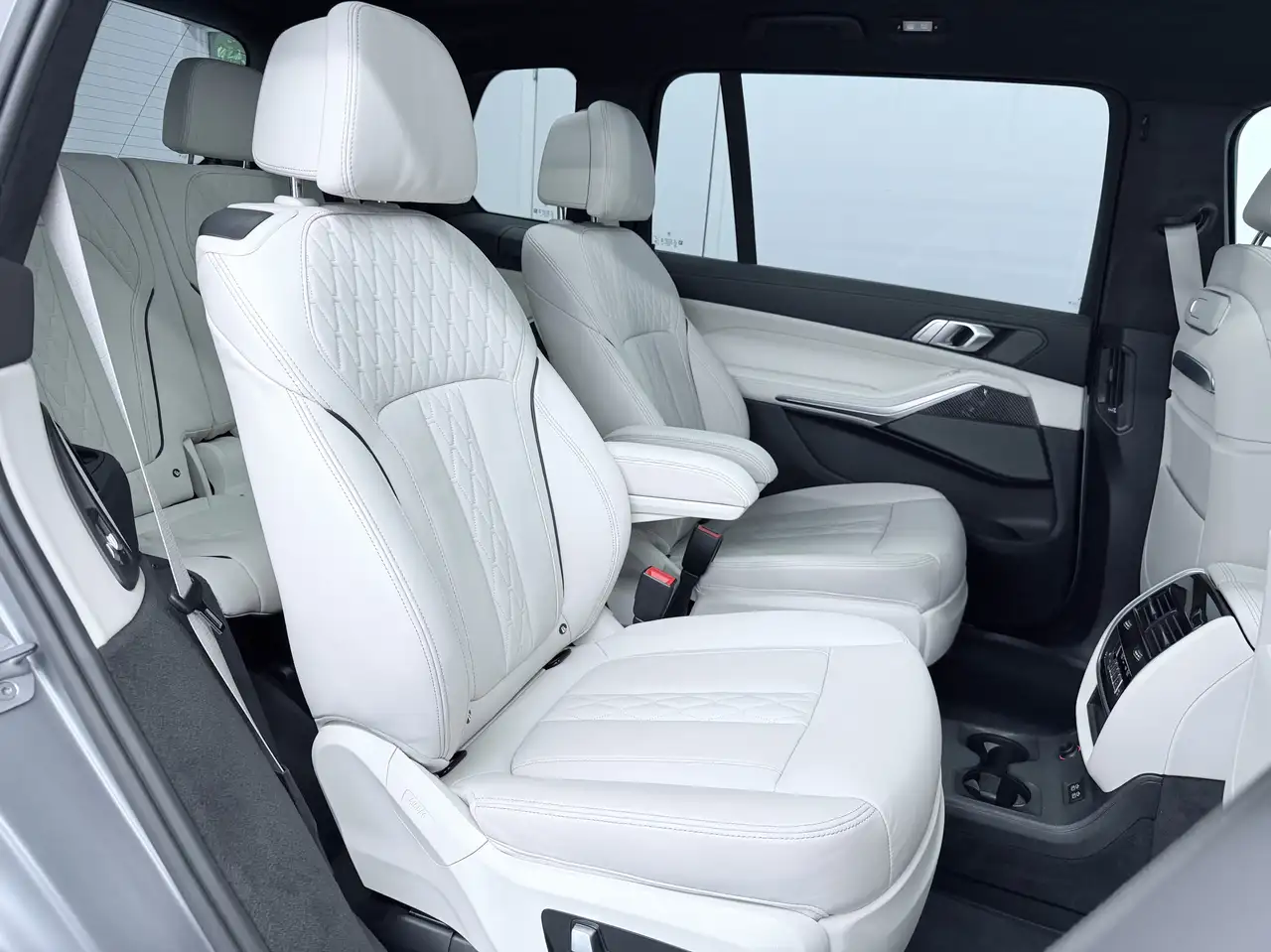 BMW X7 - Image 26
