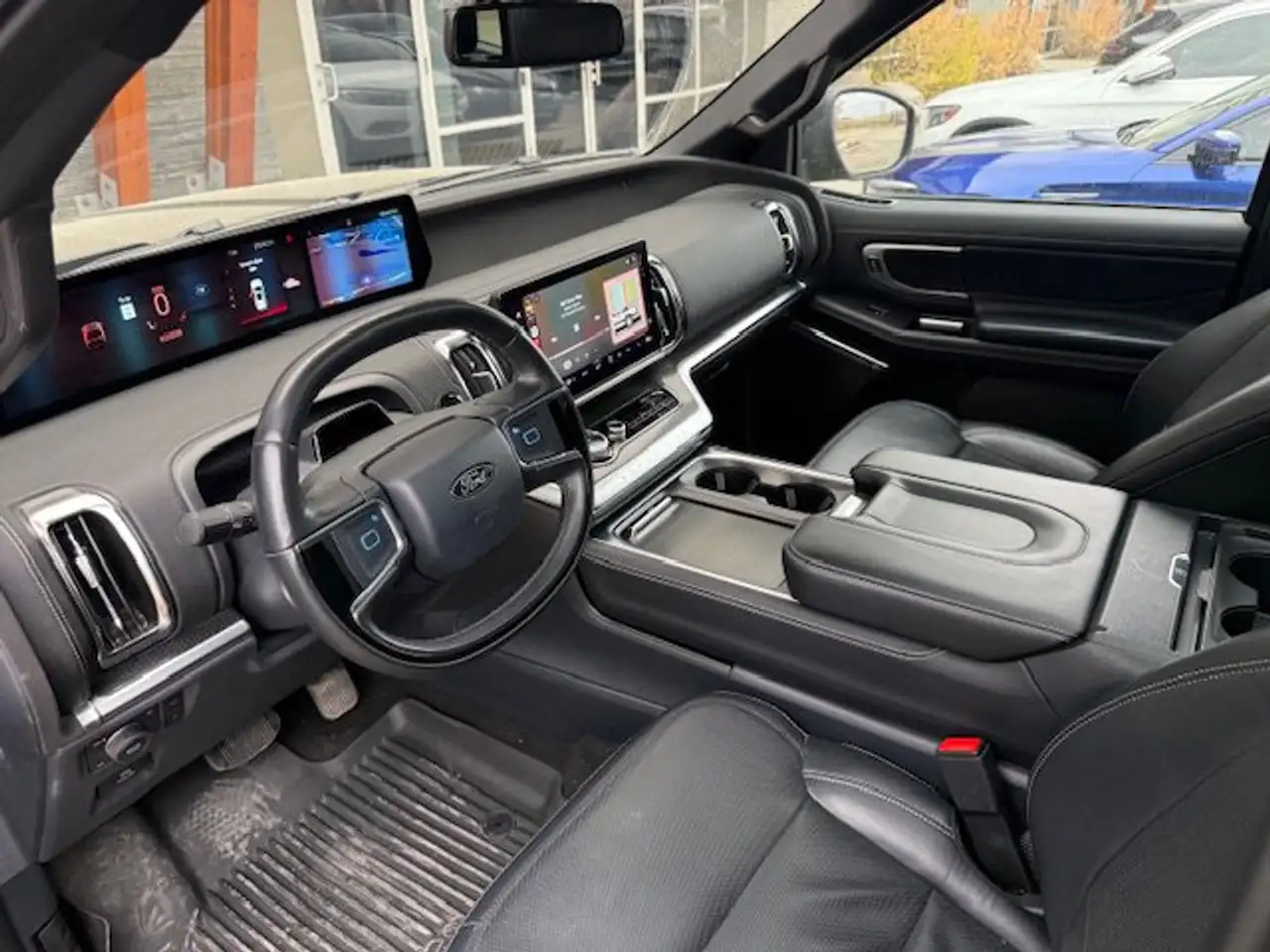 Ford Expedition - Image 6