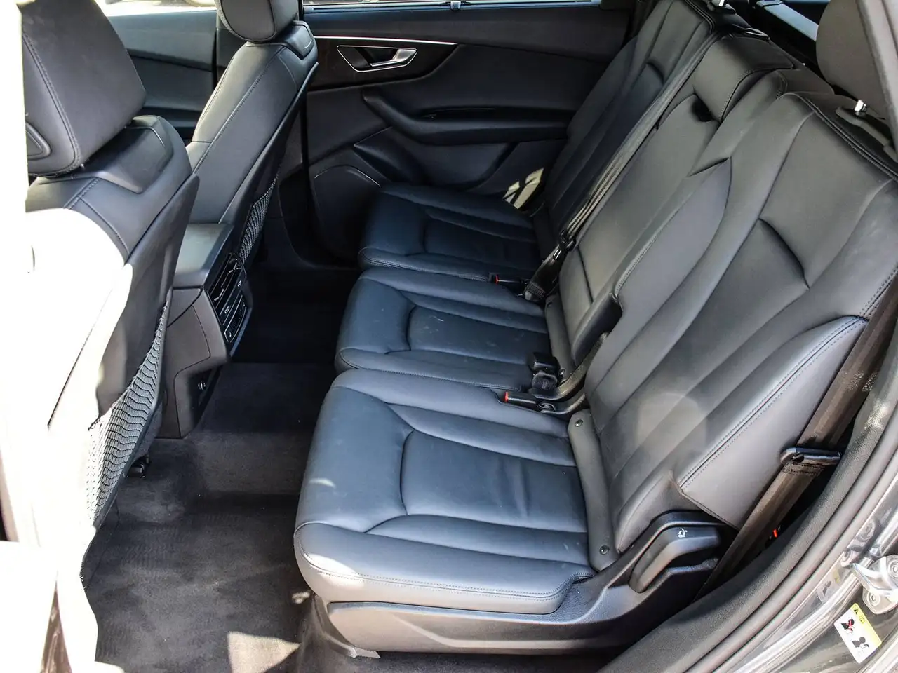 Audi Q7 - Image 17