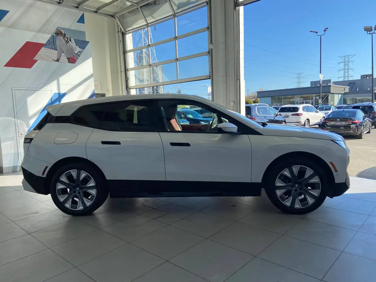 BMW iX - Image 6