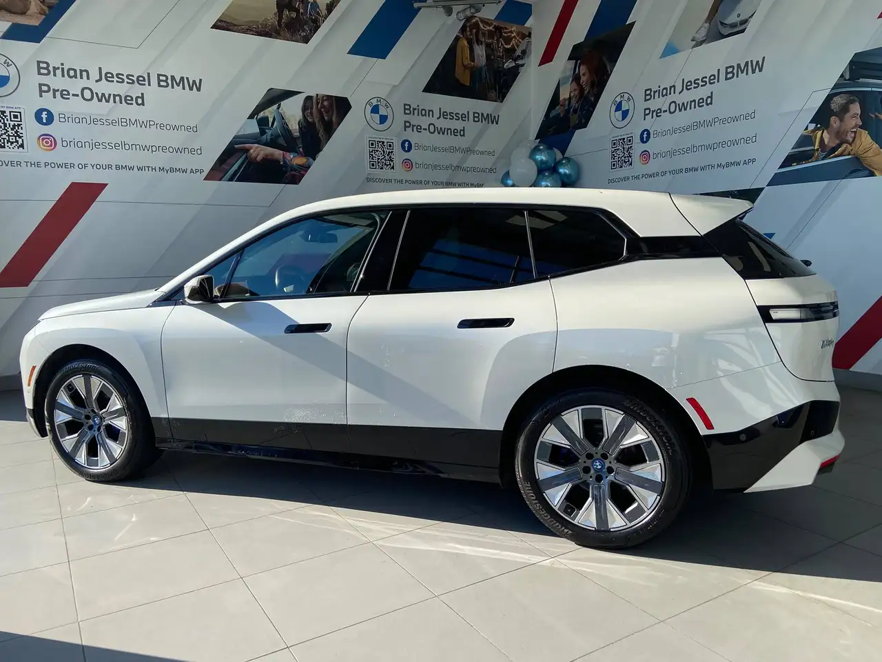 BMW iX - Image 7