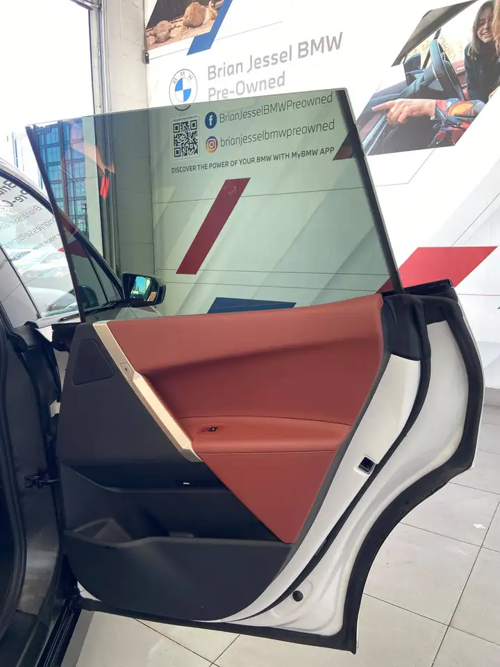 BMW iX - Image 10
