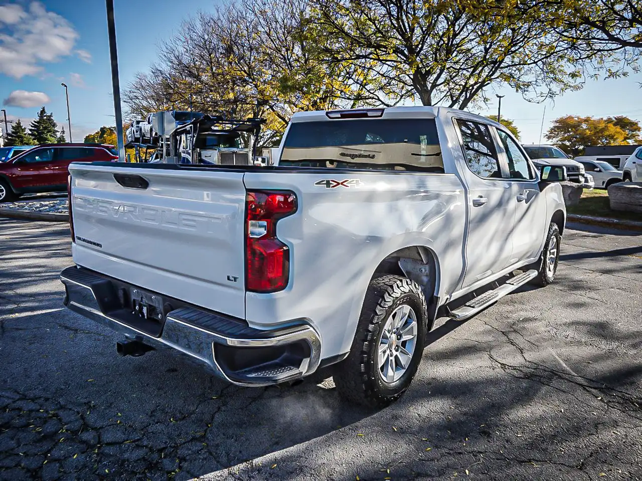 Chevrolet Silverado 1500 - Image 8