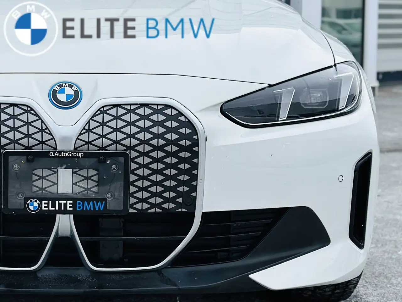BMW i4 - Image 28
