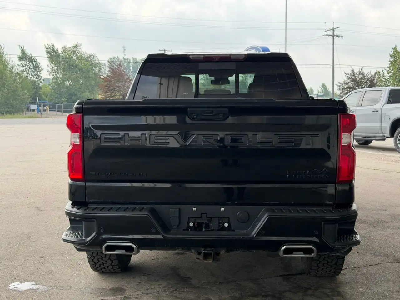 Chevrolet Silverado 1500 - Image 6
