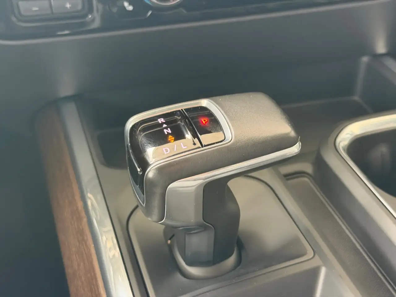 Chevrolet Silverado 1500 - Image 29