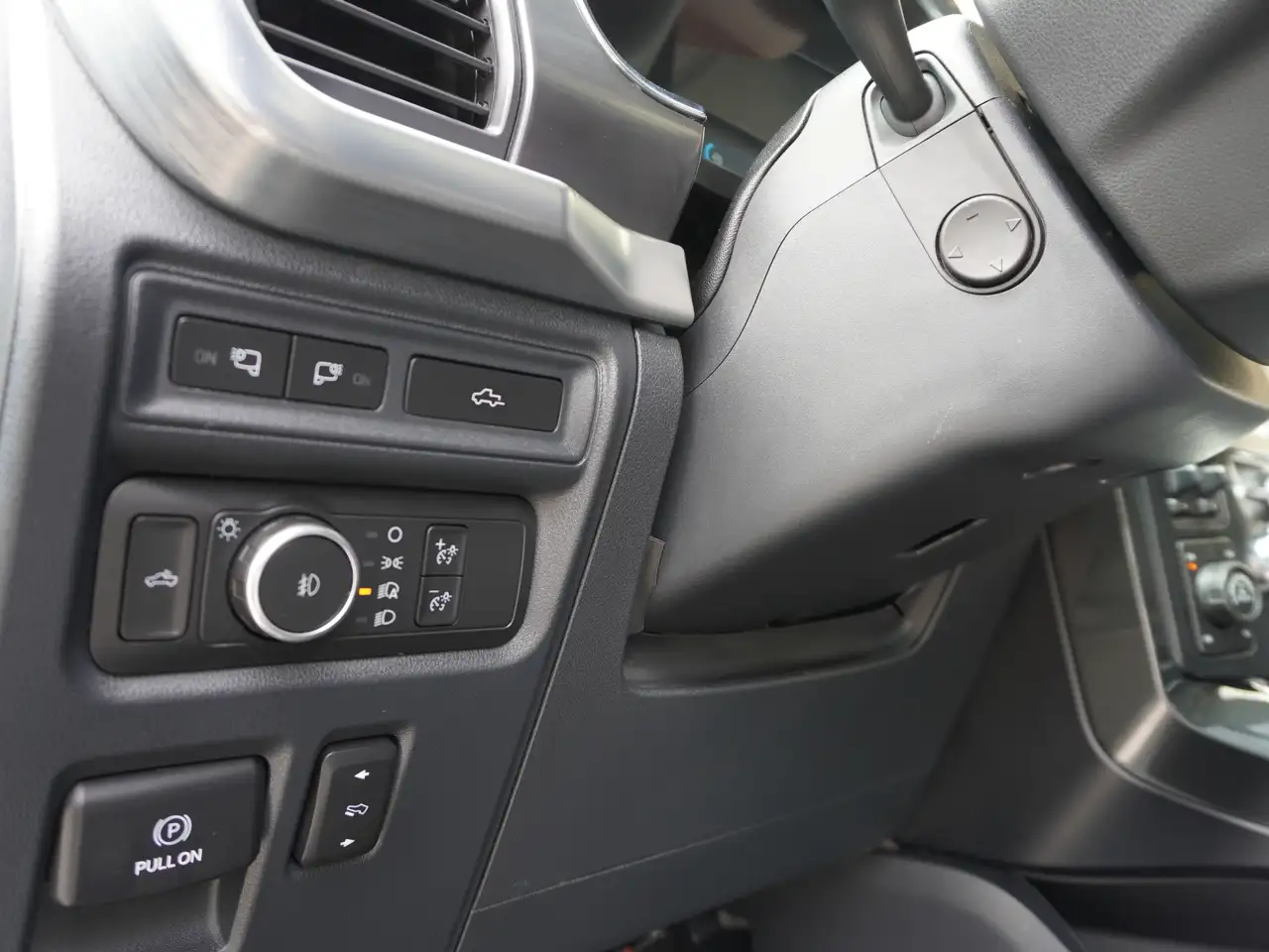 Ford F-150 - Image 23