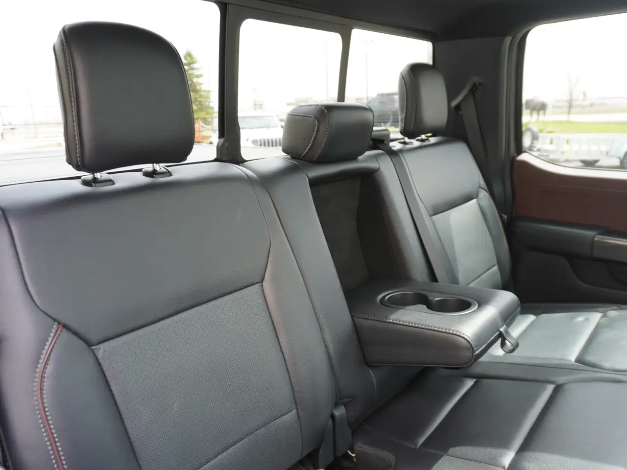 Ford F-150 - Image 44