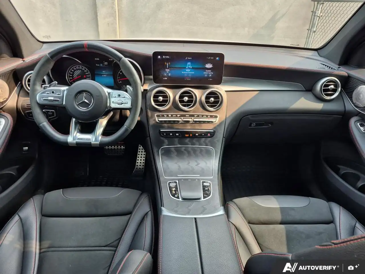 Mercedes-Benz GLC - Image 21