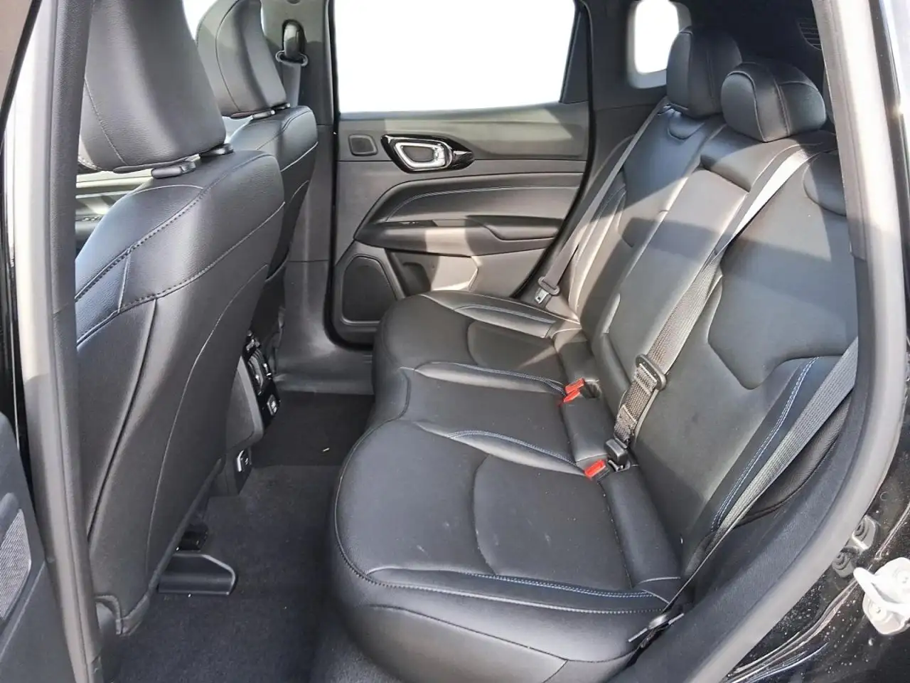 Jeep Compass - Image 9