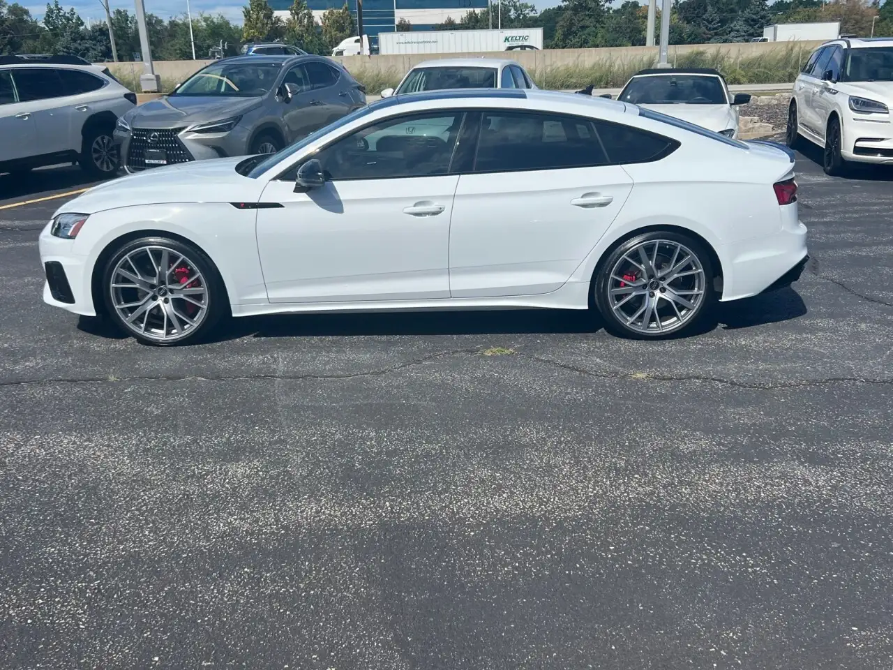 Audi S5 - Image 2