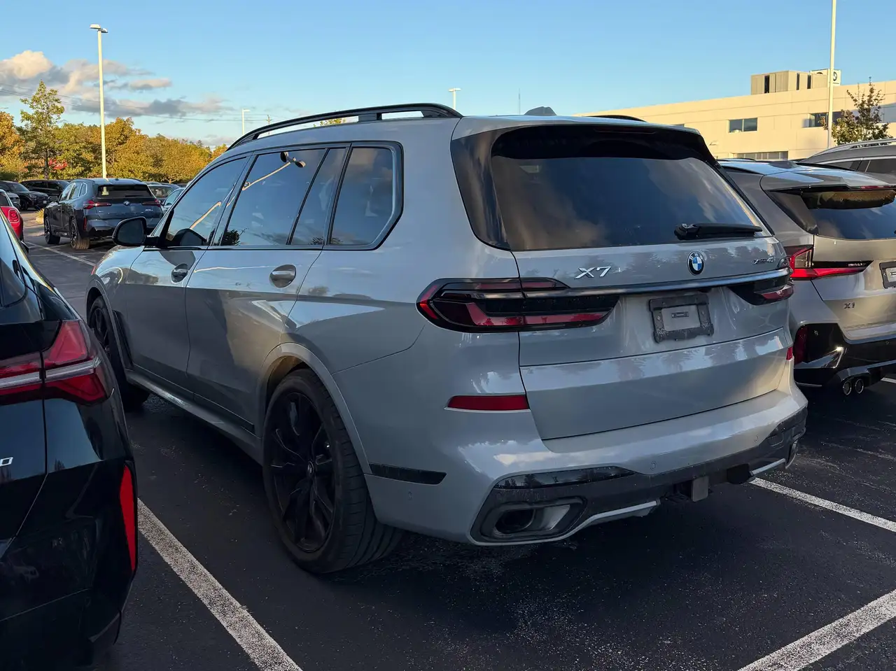 BMW X7 - Image 1