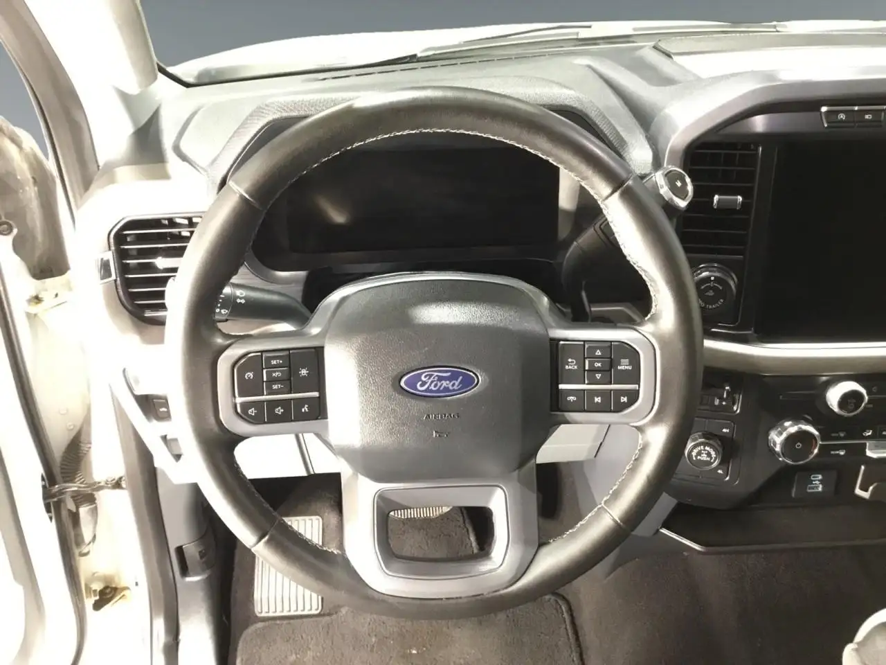 Ford F-150 - Image 12