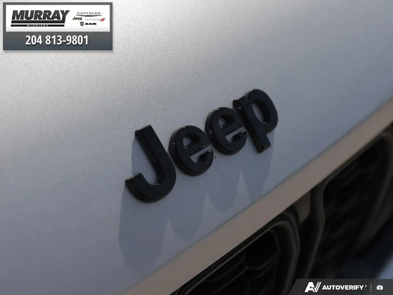 Jeep Grand Cherokee - Image 14