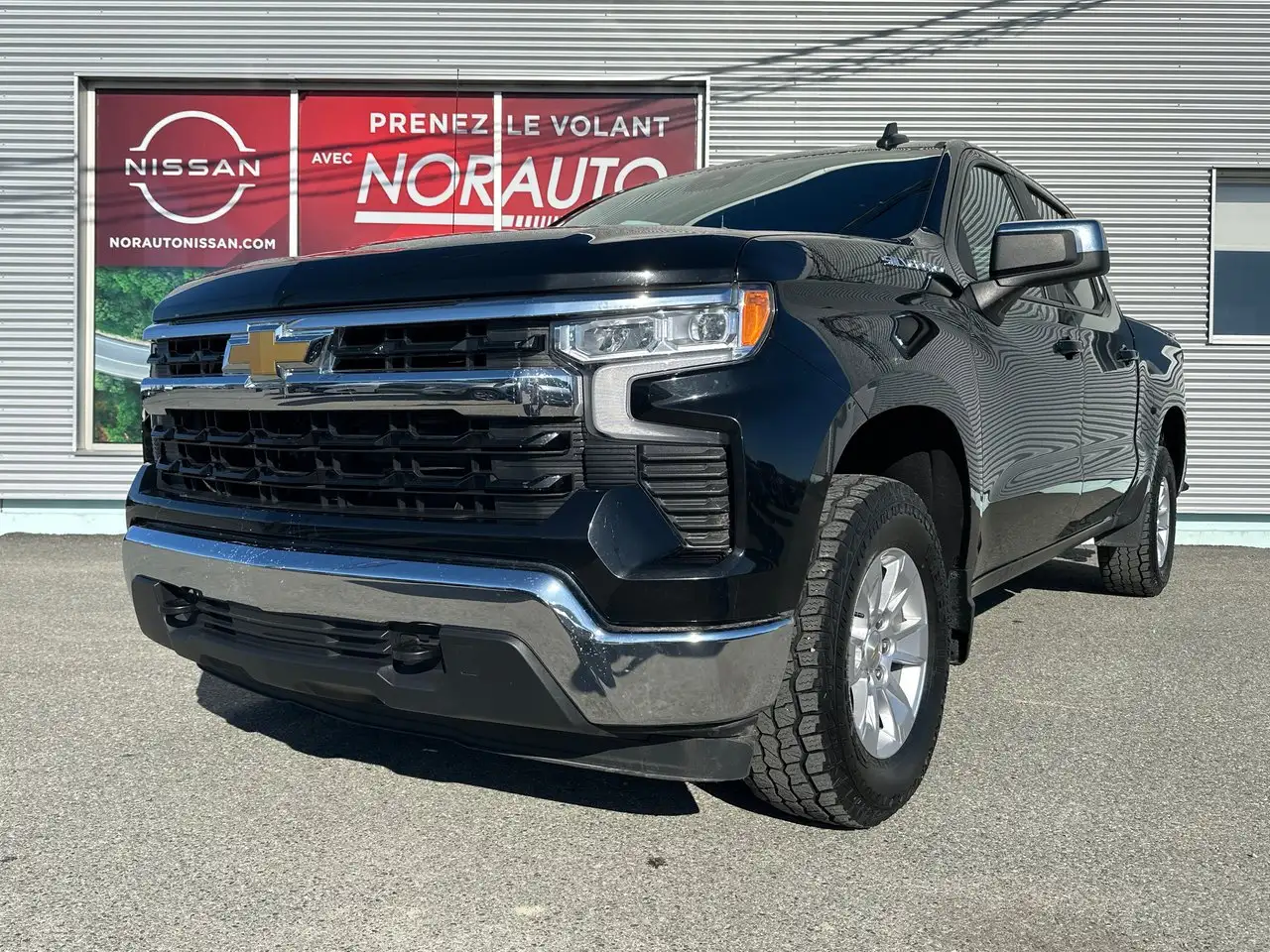 Chevrolet Silverado 1500 - Image 1