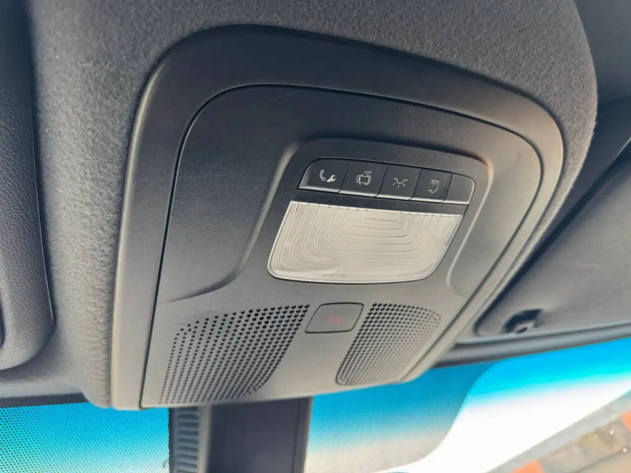 Mercedes-Benz Sprinter - Image 30