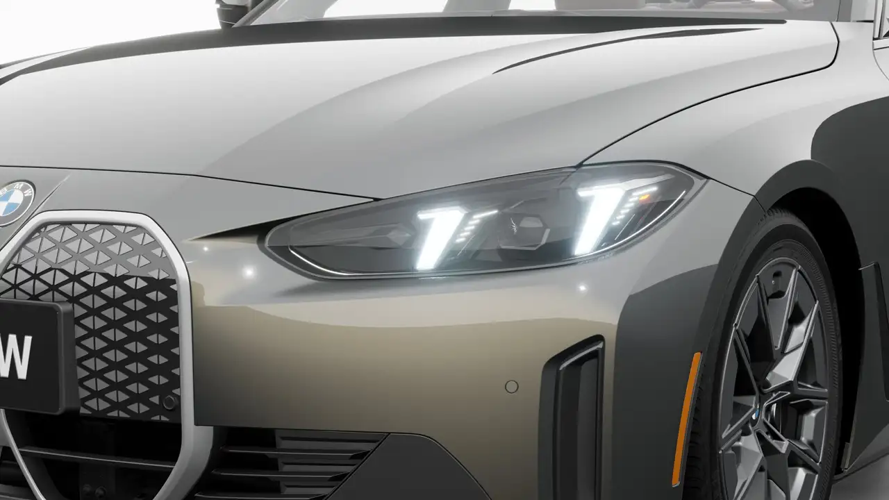 BMW i4 - Image 6